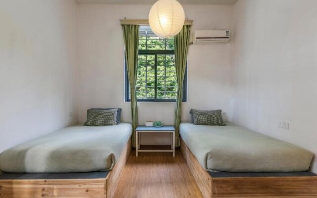 U-shore International Youth Hostel