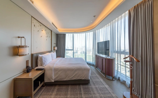 HUALUXE Xi an Chanba by IHG