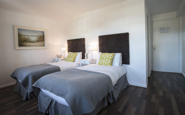 Maddens Bridge Bar, Restaurant & Guesthouse