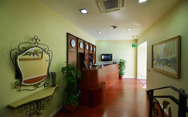 City Hotel Tirana