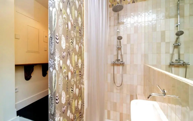 Caprichoso Loft junto Teatro Real - Madrid Centro by Batuecas
