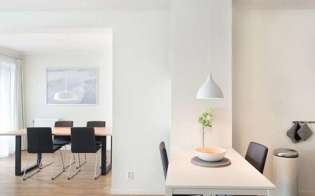 Two Room Apartment Overlooking the Harbor