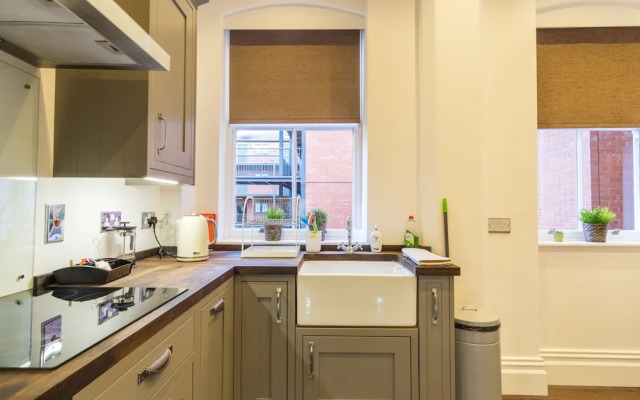 City Visits - Mint Drive