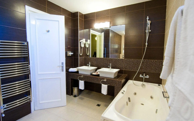 Hotel Onix