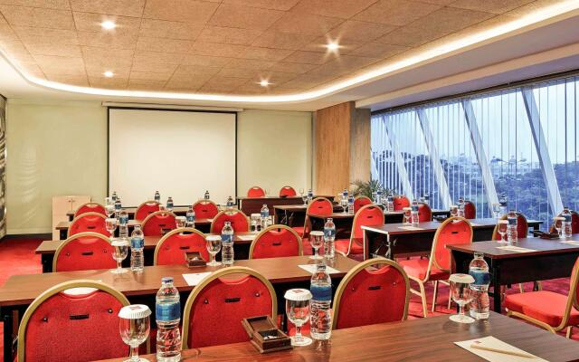 Ibis Gading Serpong