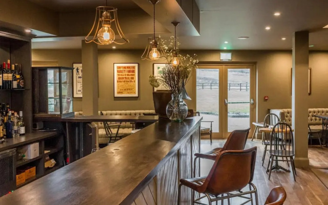 Fiddle + Bow Hotel