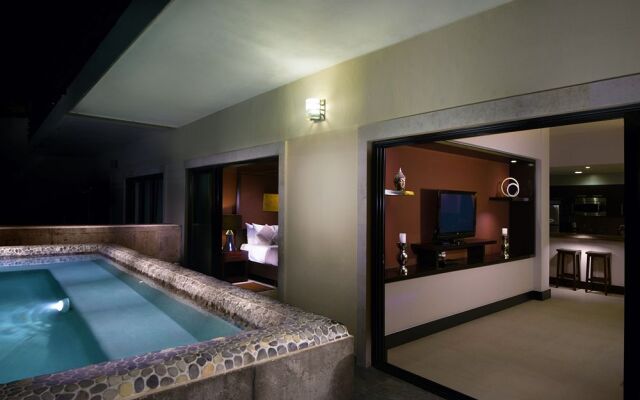 Aldea Thai Luxury Condohotel