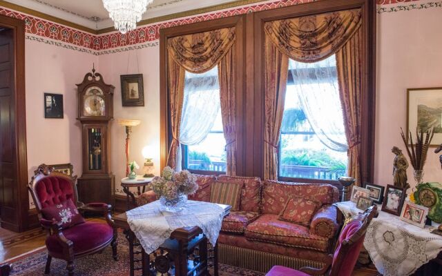 The Gables Bed and Breakfast Philadelphia