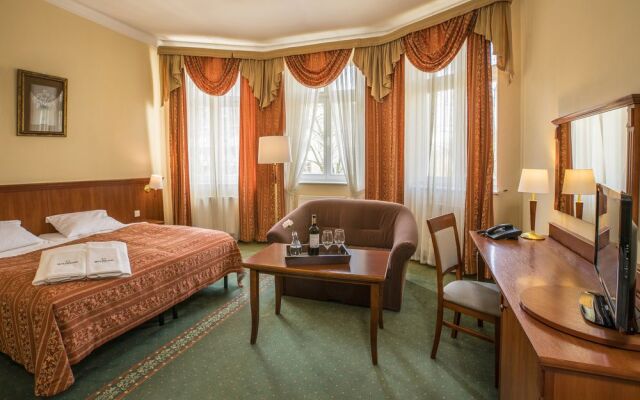 Maxymilian *** Unique Hotel - Adults Only (+15)