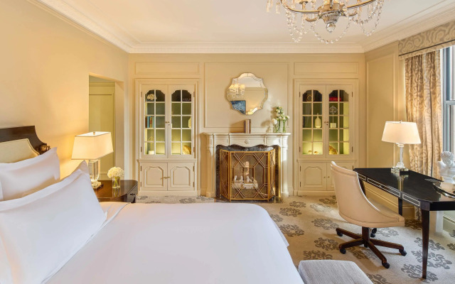 Fairmont Hotel Vancouver