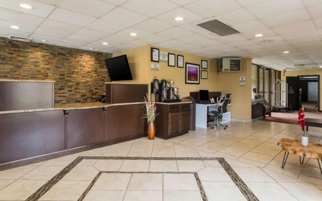 Pocono Inn & Banquet