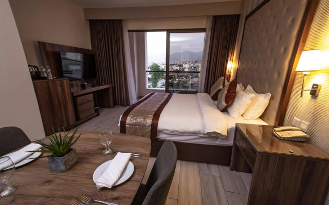 Lacosta Hotel