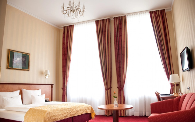 Opera Suites - Self Check-in