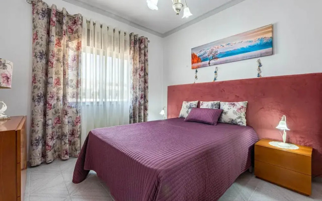 New Sunset Haven in Gale-2br With Big Terrace
