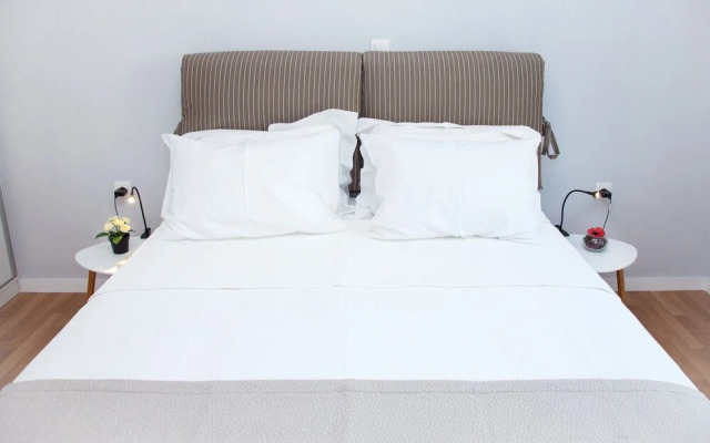 Fully Renovated Modern Beauty in Athens