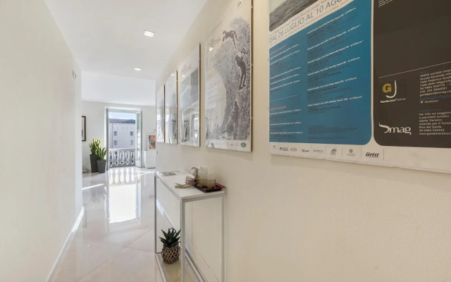 Life & View Luxury Apartment