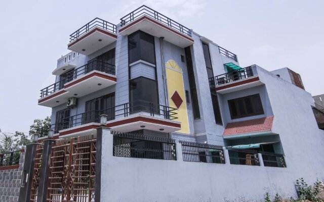 Dev Palace by OYO Rooms