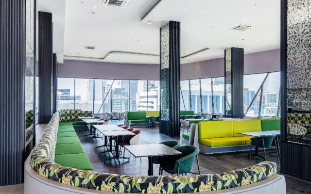 Queensland Hotel Bangkok