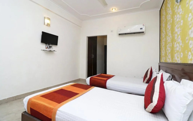 OYO 1988 Hotel Galaxy