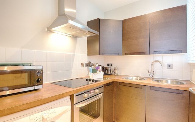 Roomspace Apartments -Watling Street