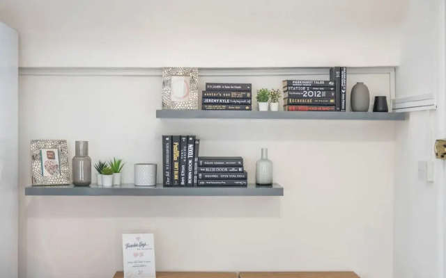 The Cutesy - Fitzrovia - by Frankie Says