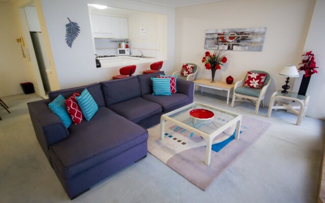 Albatross North Apartments