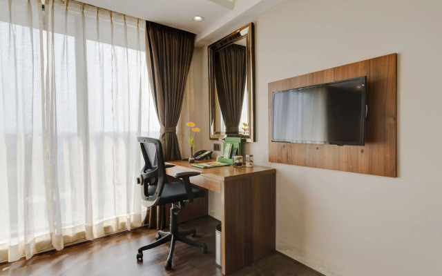 Holiday Inn Kolkata Airport by IHG