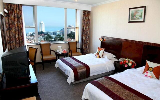 Yantai Celebrity Hotel