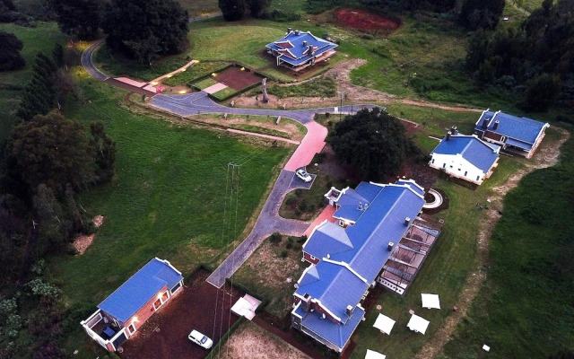 Bali and Eva Midlands