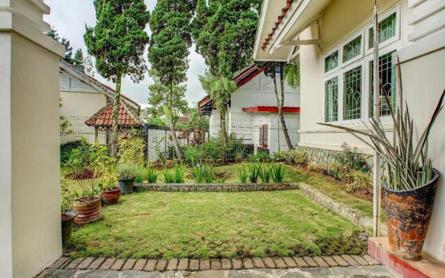 OYO 90080 Villa Lotus E06