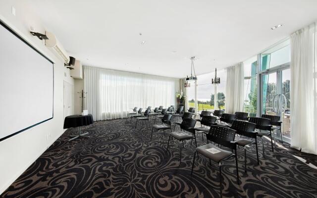 Millennium Hotel New Plymouth, Waterfront