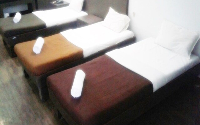 Hotel Ashapura International By Zingo