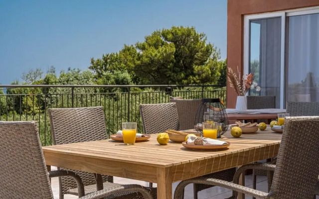 Villa Casa De Sun With Seaview Pool