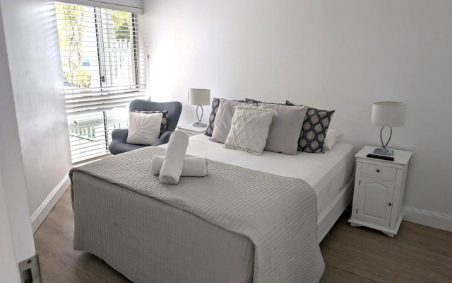 Bay Lodge Apartments