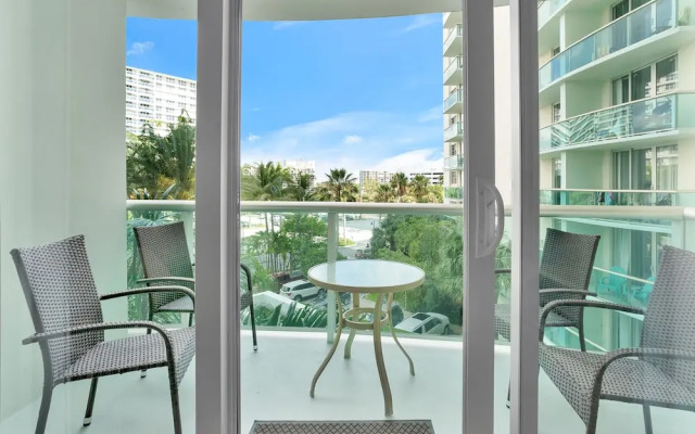 Beautiful Apartment in Hollywood Beach