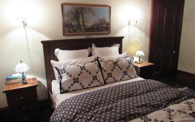 Holland House Bed & Breakfast