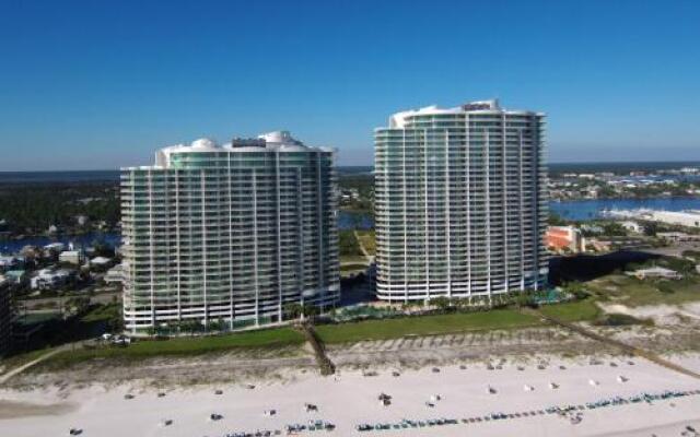 Turquoise Place 1908C