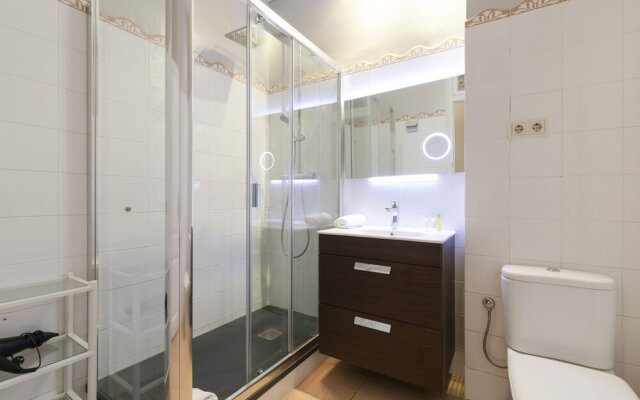 AB Casanova Apartment