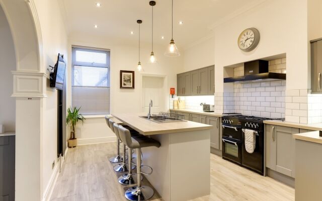 Royal Victoria House