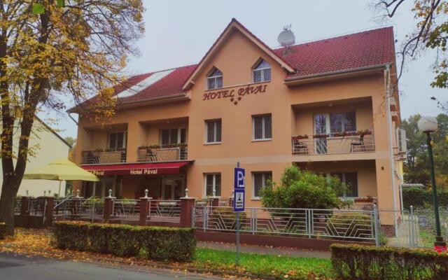 Hotel Pávai
