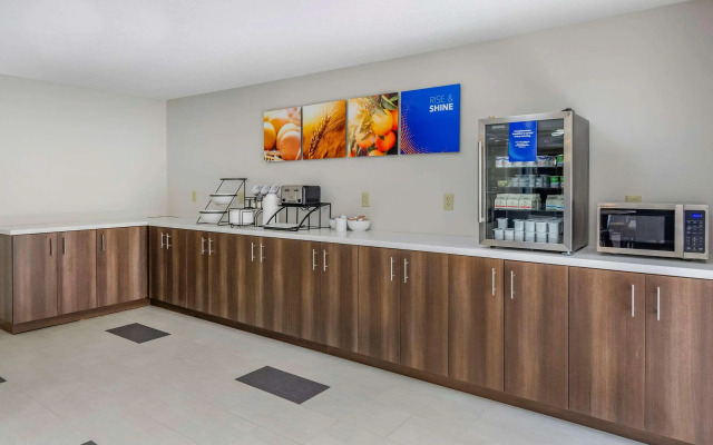 Comfort Inn & Suites Troutville - Roanoke North / Daleville