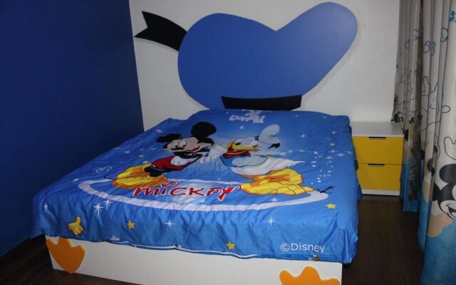 Mickey Mouse Signature Suite