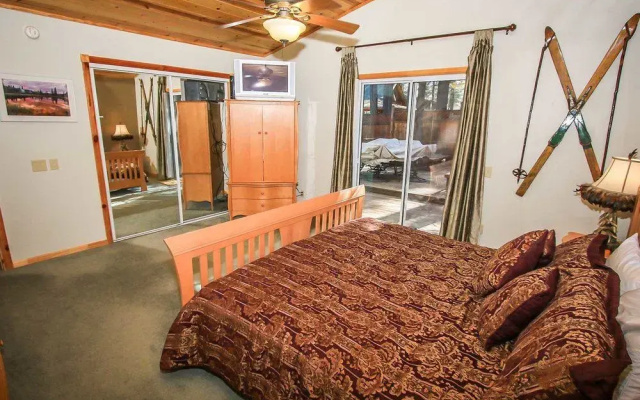Comfy Cabin #1370