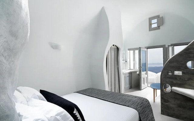 Tholos Resort Hotel