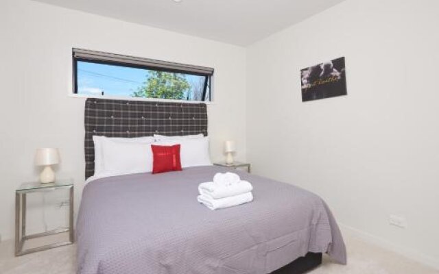 Southern Lakes Spa - Queenstown Apartment R2