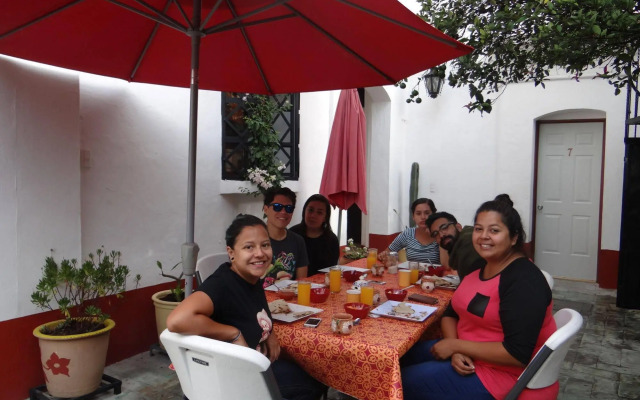 Hotel Dos Lunas - Hostel