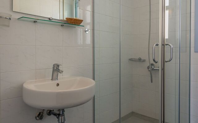 Aeolis Hotel