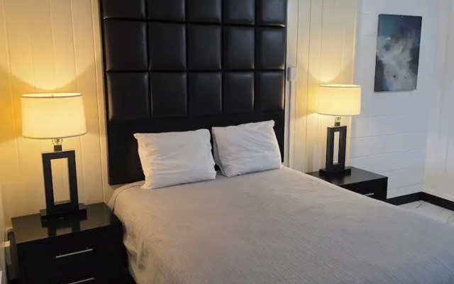 Royal inn motel