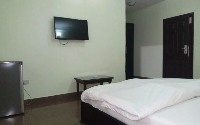 Dionzec Hotel & Suites