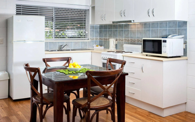 Clifton Sands Holiday Apartments